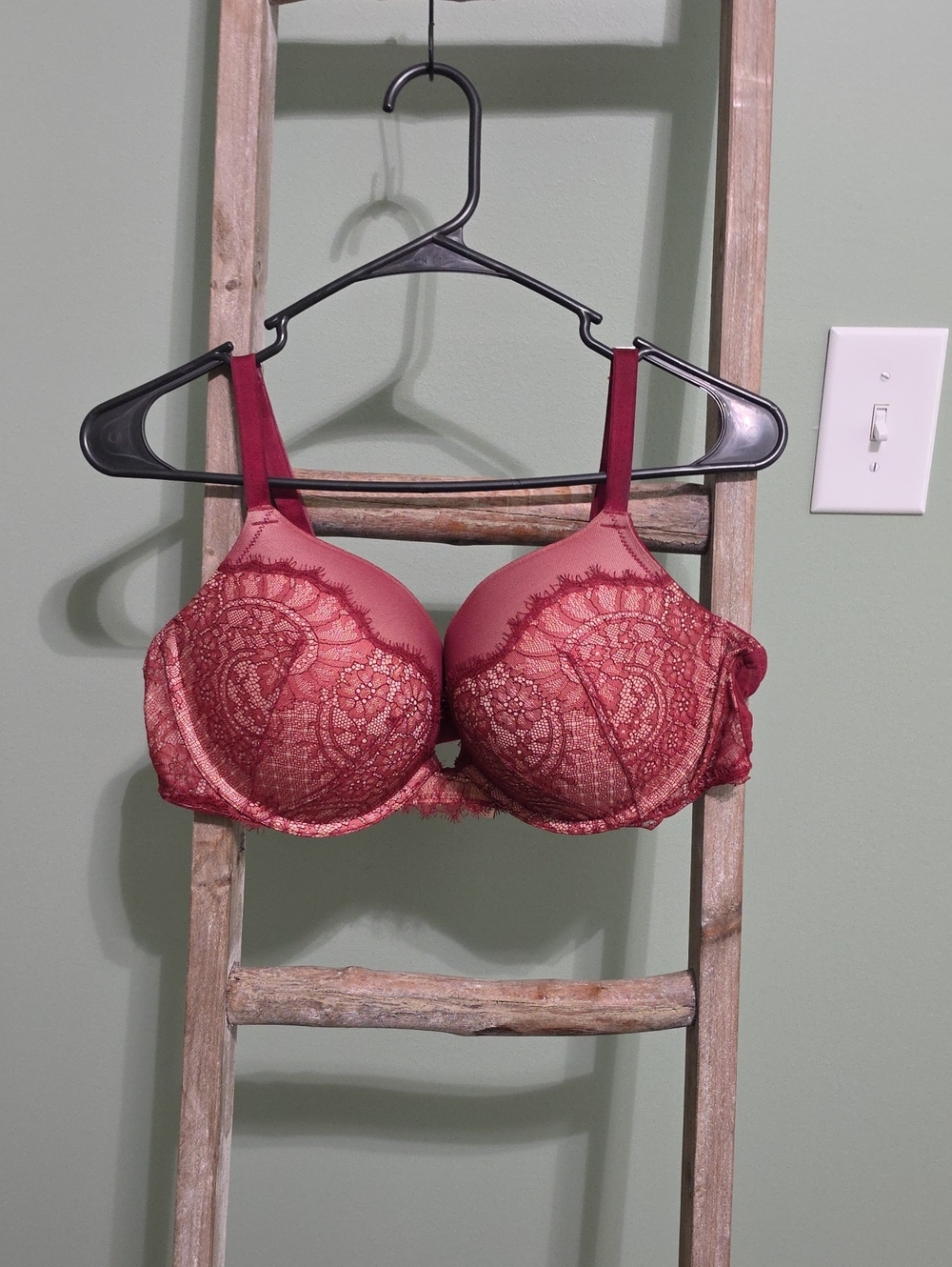 Victoria's Secret Maroon Lace Underwire Bra